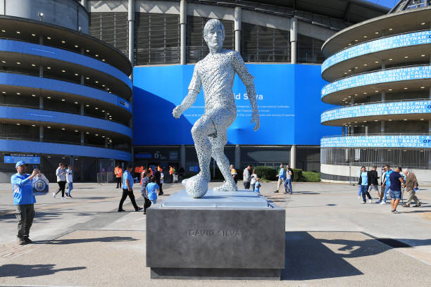Sân vận động Etihad: Từ sân điền kinh đến biểu tượng của Manchester City