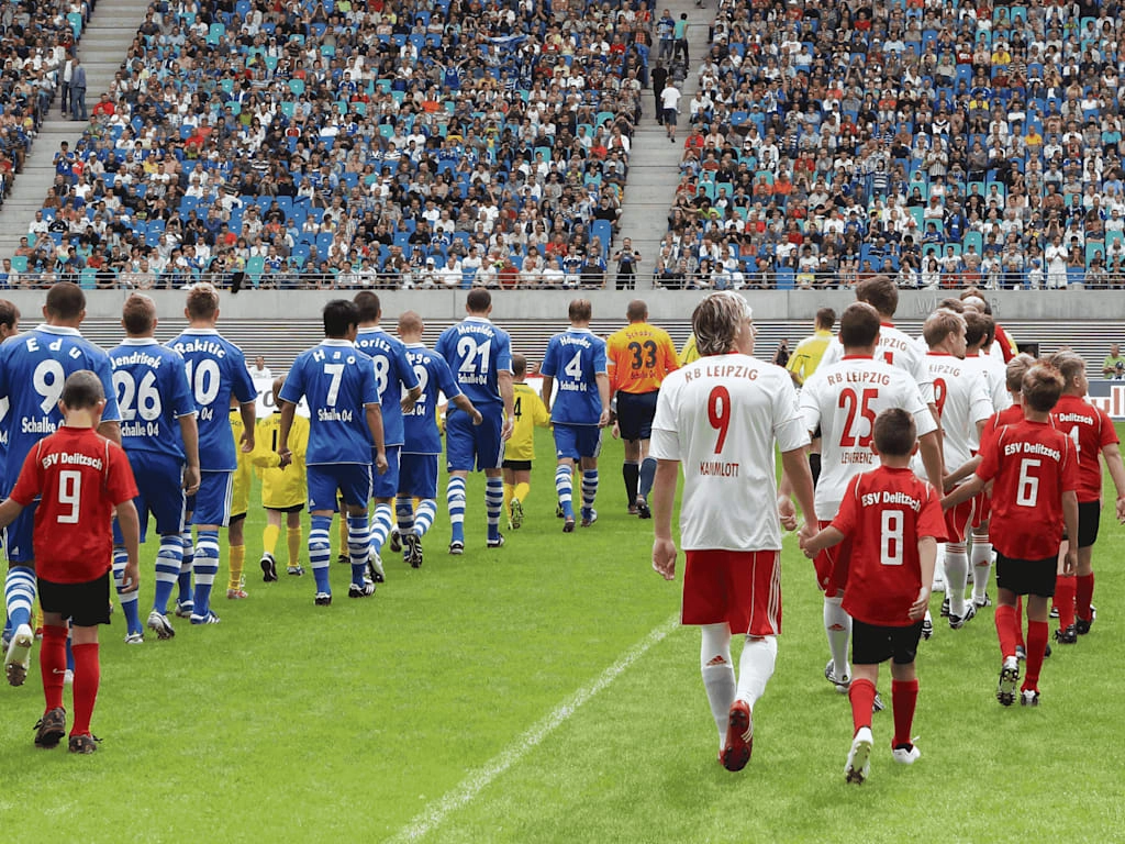 Red Bull Arena Leipzig: Từ Di Tích Xưa Cũ Đến Sân vận động Hiện Đại Hàng Đầu Châu Âu