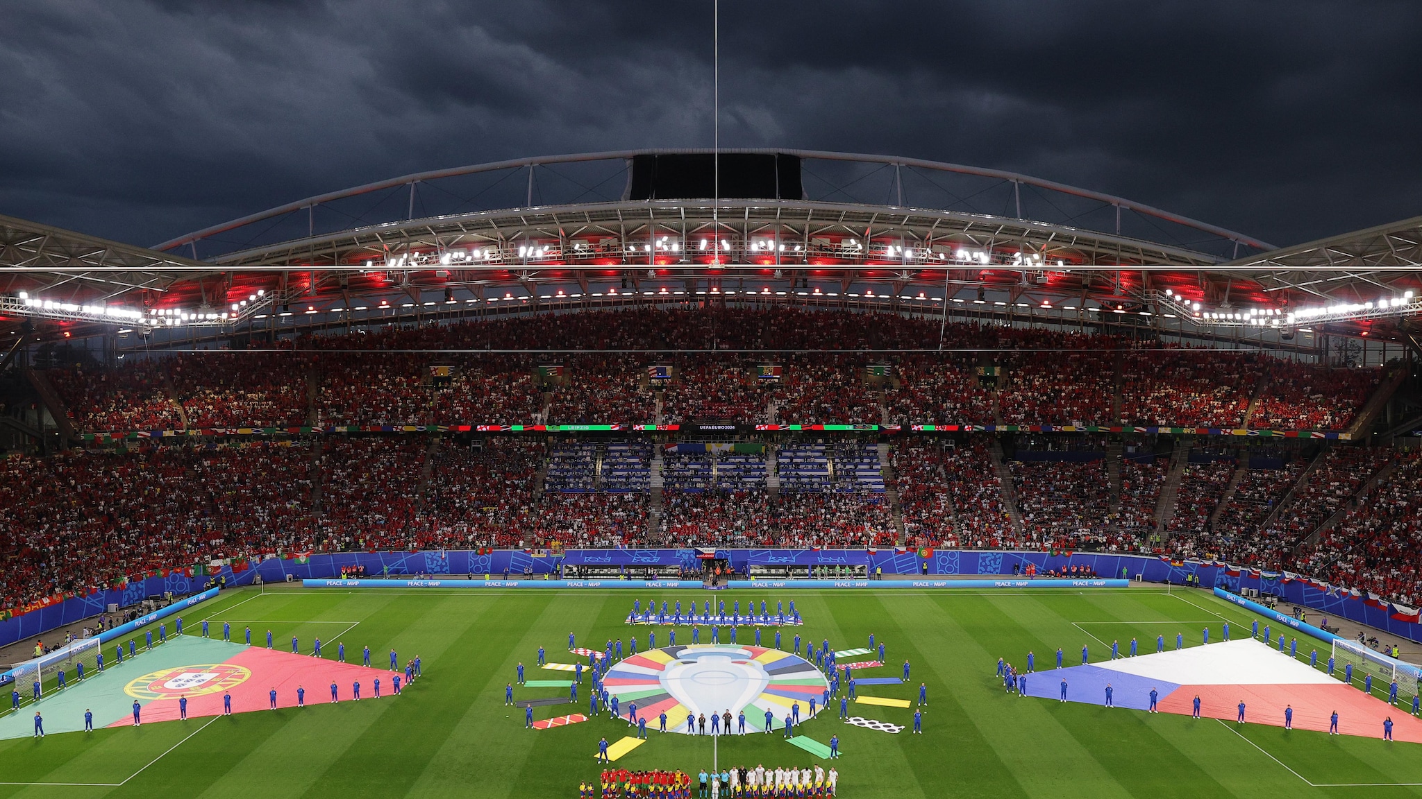 Red Bull Arena Leipzig: Từ Di Tích Xưa Cũ Đến Sân vận động Hiện Đại Hàng Đầu Châu Âu