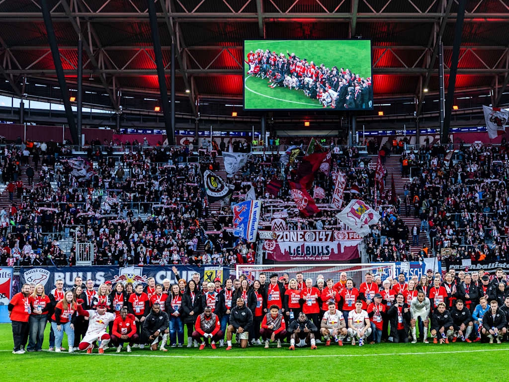 Red Bull Arena Leipzig: Từ Di Tích Xưa Cũ Đến Sân vận động Hiện Đại Hàng Đầu Châu Âu